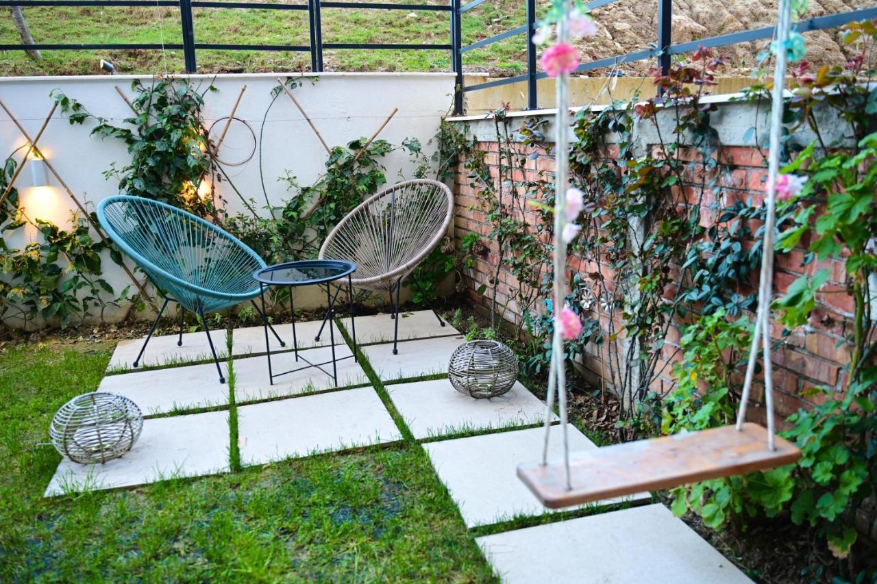Stylish Two Bedroom House With Private Pool Tiranë Luaran gambar